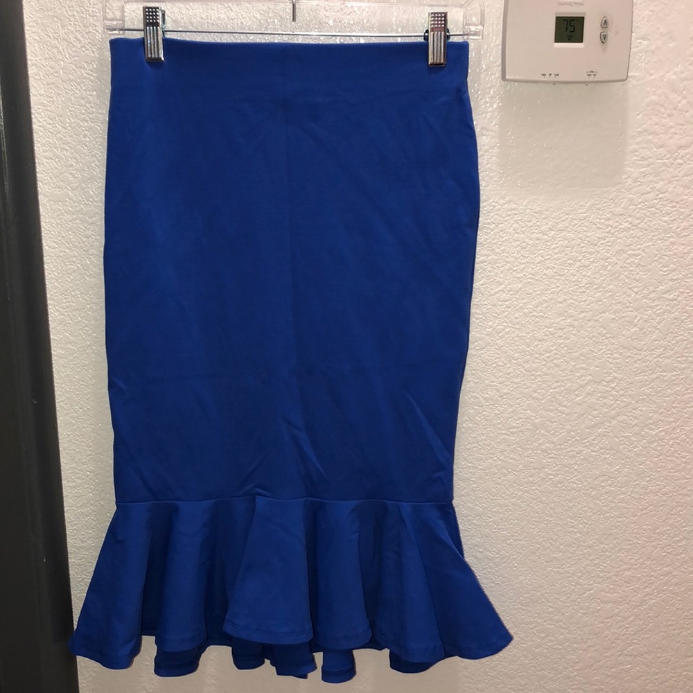Bebe skirt